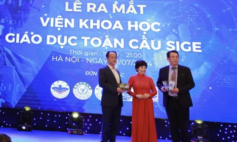 VTV1 đưa tin Lễ ra mắt Viện Khoa học Giáo dục Toàn cầu