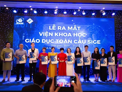 PHOTO: Lễ ra mắt Viện Khoa học Giáo dục Toàn cầu
