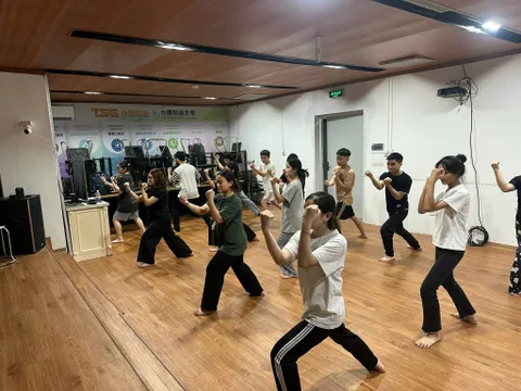 Sôi nổi hoạt động luyện tập môn võ cổ truyền Việt Nam dành cho sinh viên.