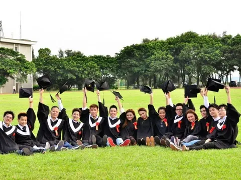 Du học Đài Loan: Nên chọn hệ nào để phù hợp nhất với mục tiêu học tập và nghề nghiệp?