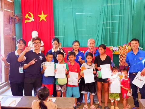 Little Hearts nối dài hành trình nhân ái đến vùng xa